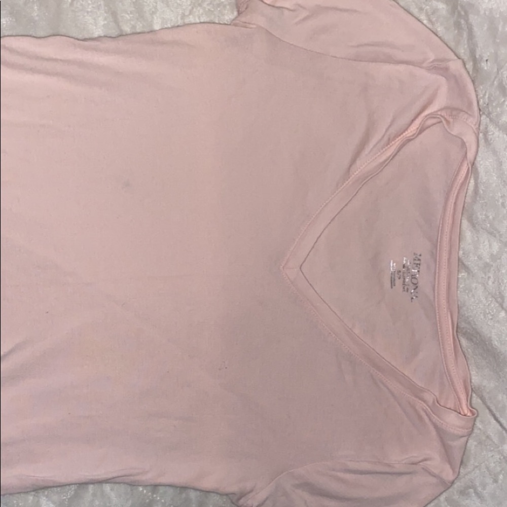 Light pink t shirt